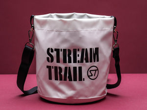 Anemone white bucket bag