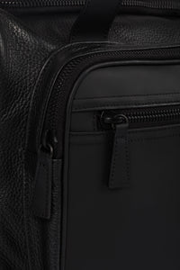 Waterloo black leather unisex travel bag